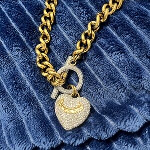 Juicy heart pendant